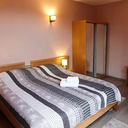 Apartament Rozelor براشوف المظهر الخارجي الصورة