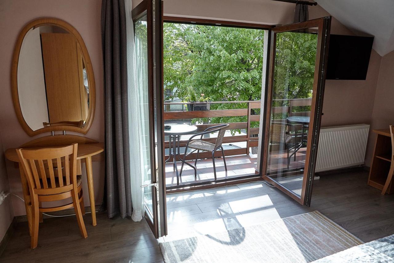 Apartament Rozelor براشوف المظهر الخارجي الصورة